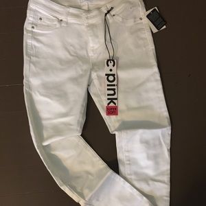 White skinny jeans